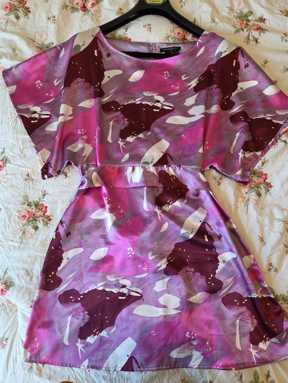 BCBGMaxAzria Sz M Abstract Print Flutter Sleeve Dress Wedding Guest Maximalist